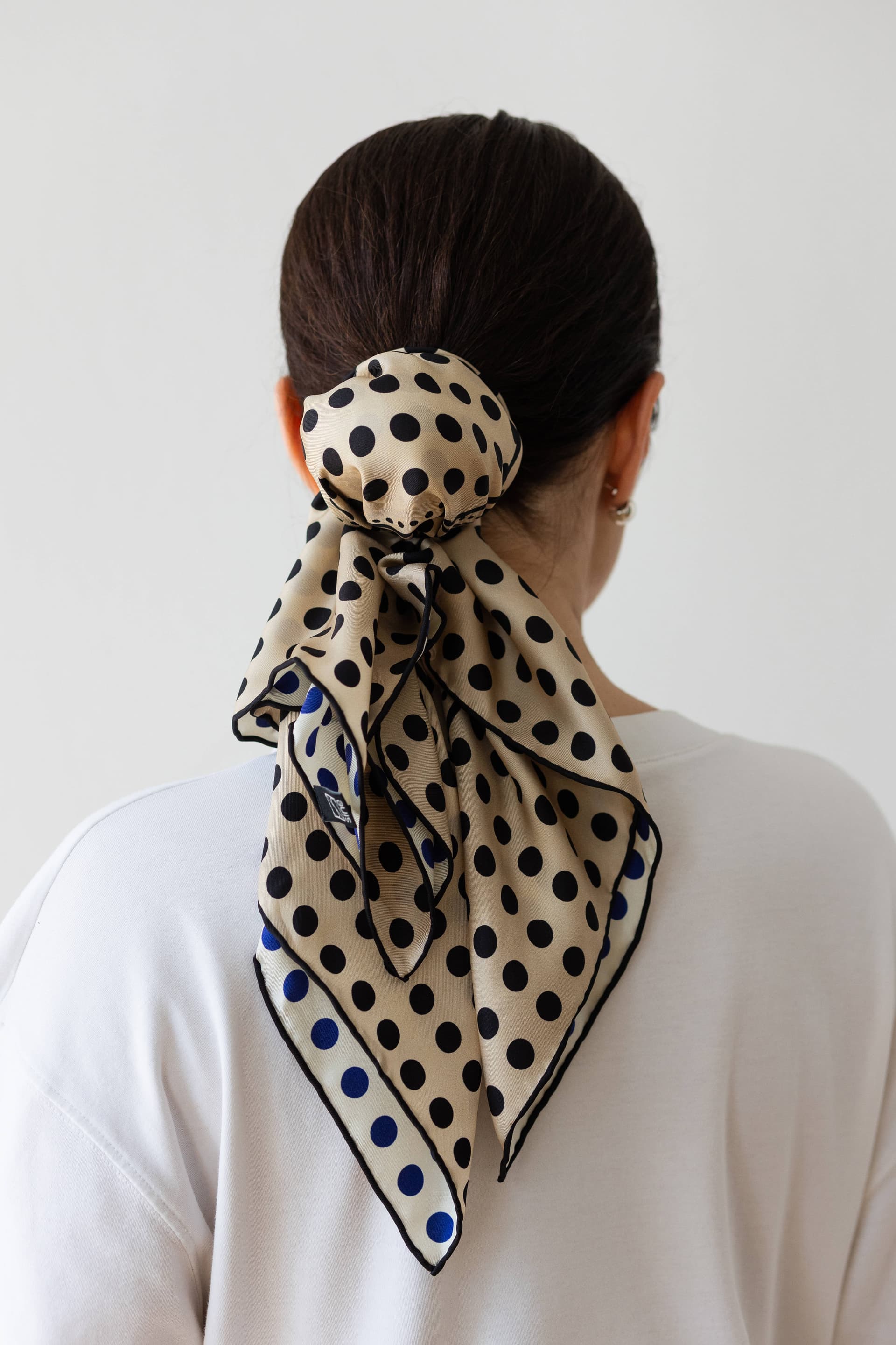 Jedwabna apaszka 53 cm Polka Dot beige / cream