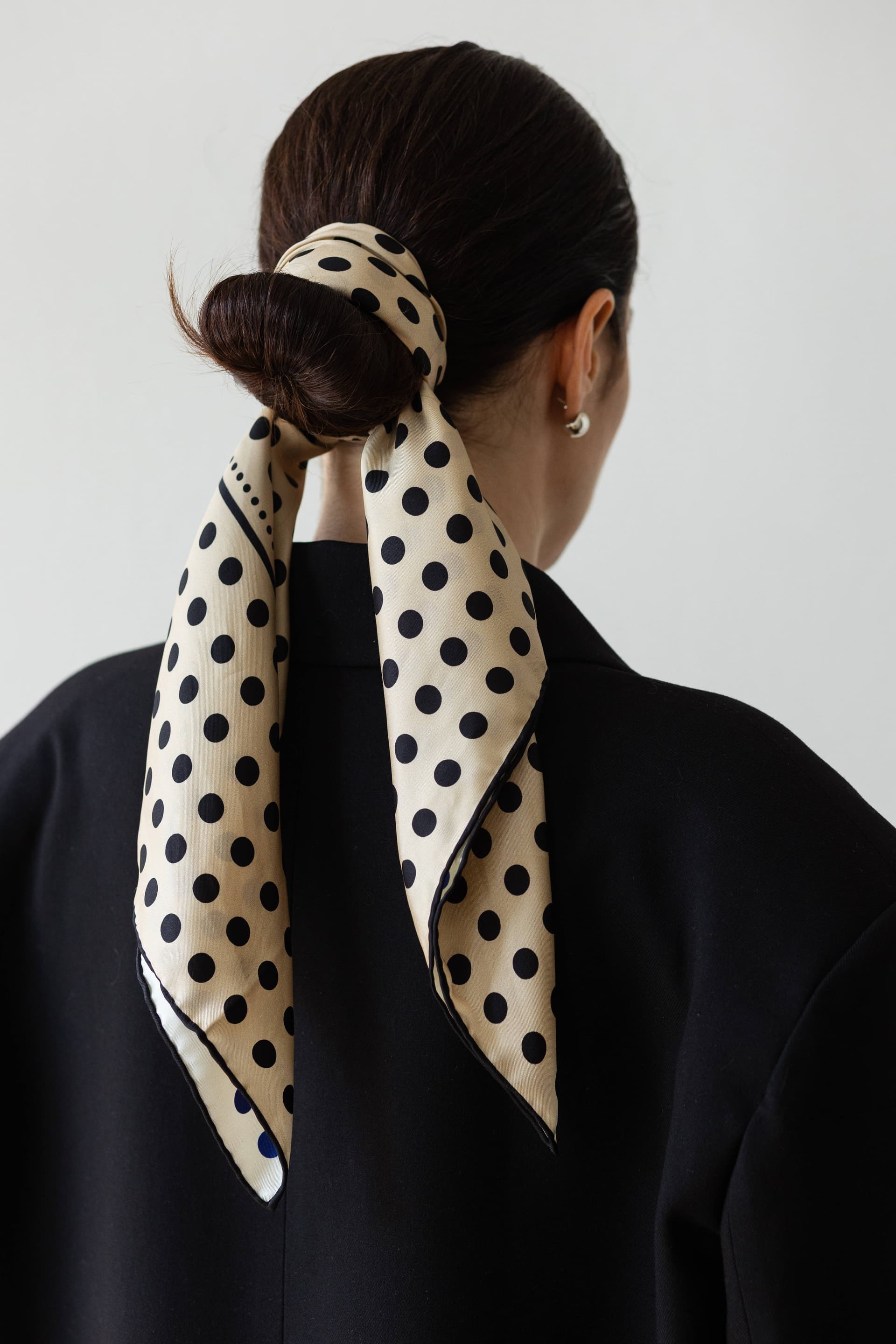 Jedwabna apaszka 65cm Polka Dot beige / cream