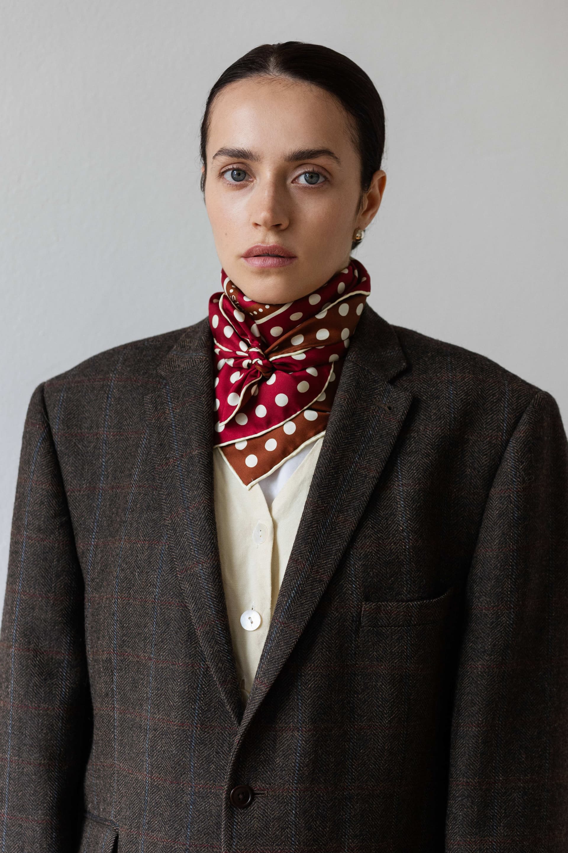 Jedwabna apaszka 65 cm Polka Dot burgundy / brown