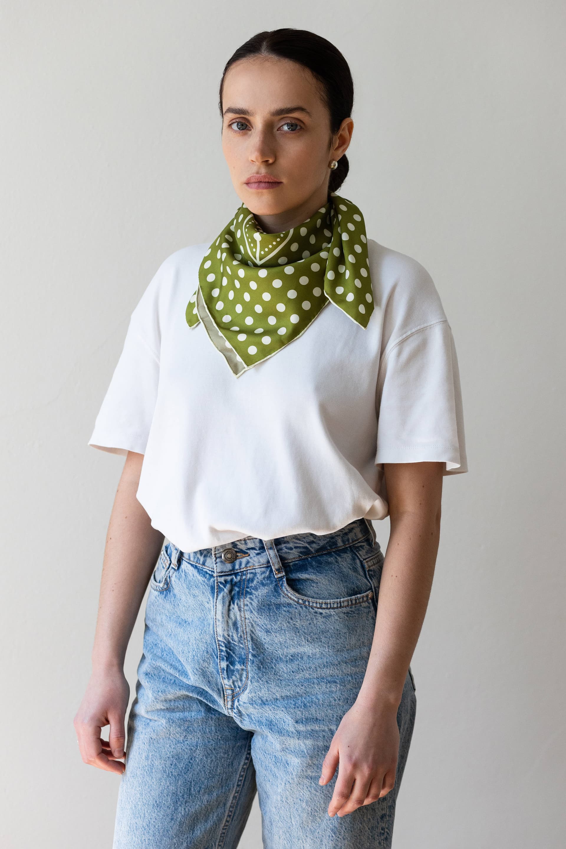 Jedwabna apaszka 65 cm Polka Dot grey / green