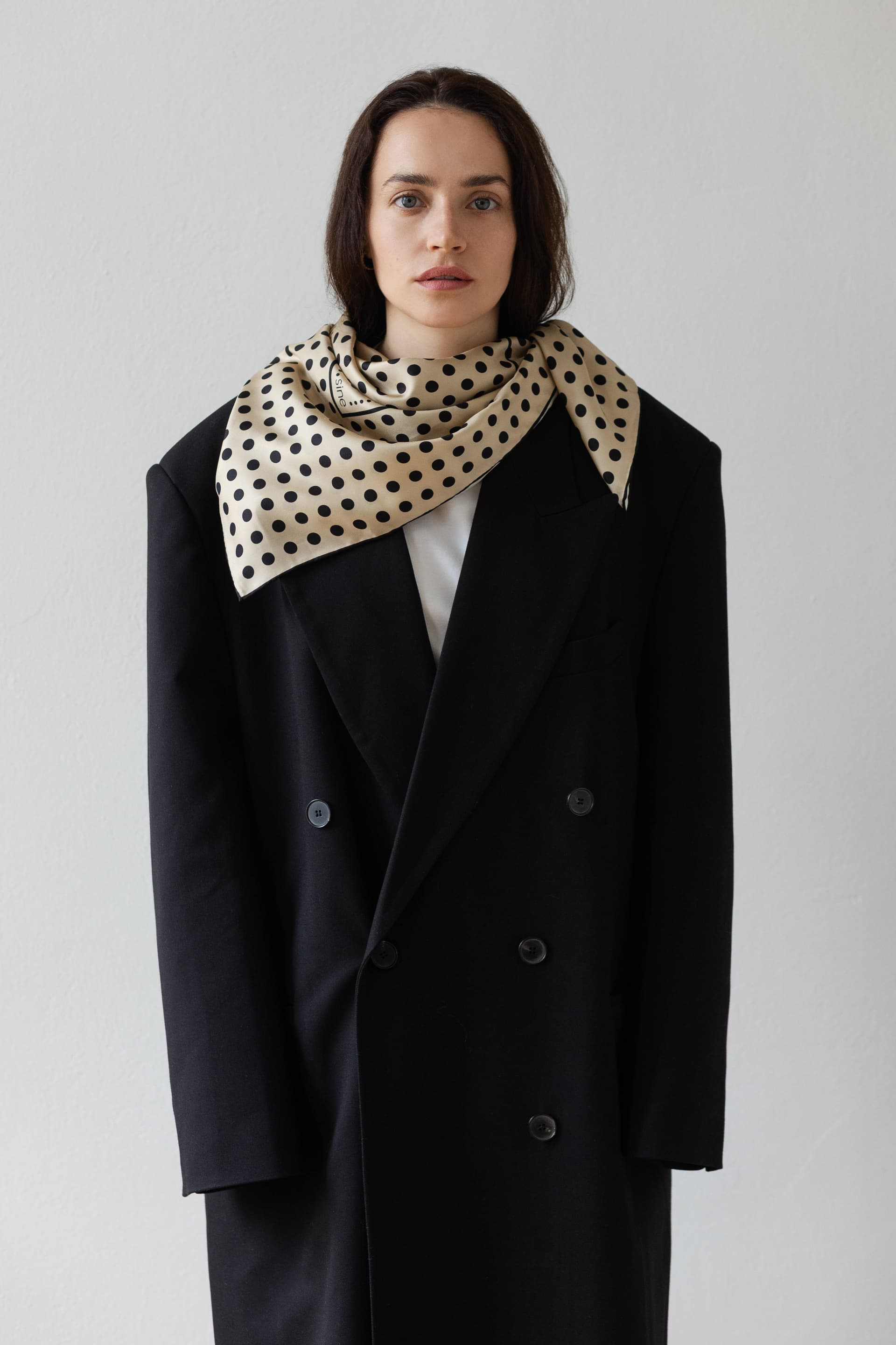 Jedwabna apaszka 90 cm Polka Dot beige / cream