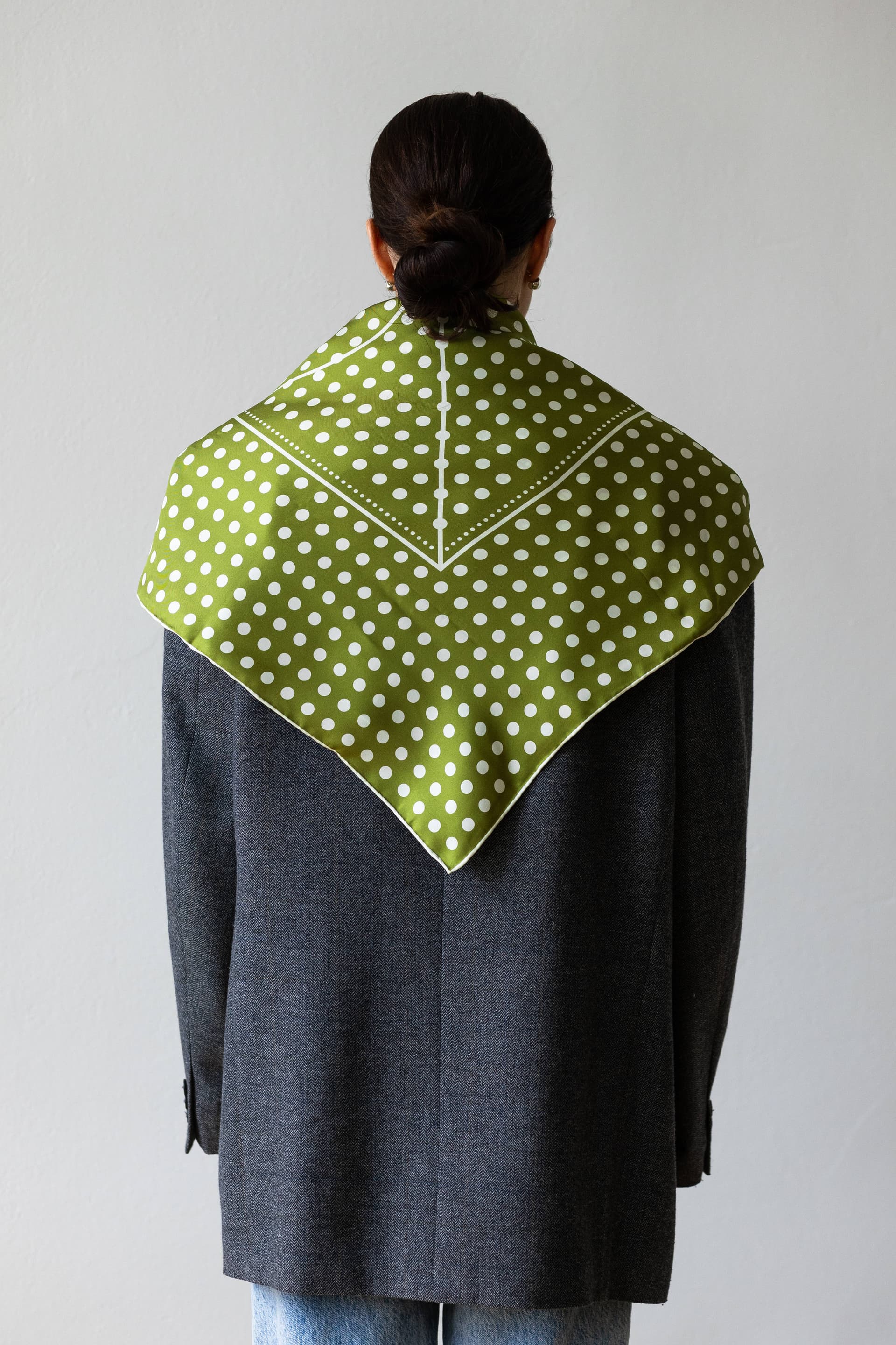 Jedwabna apaszka 90 cm Polka Dot grey / green
