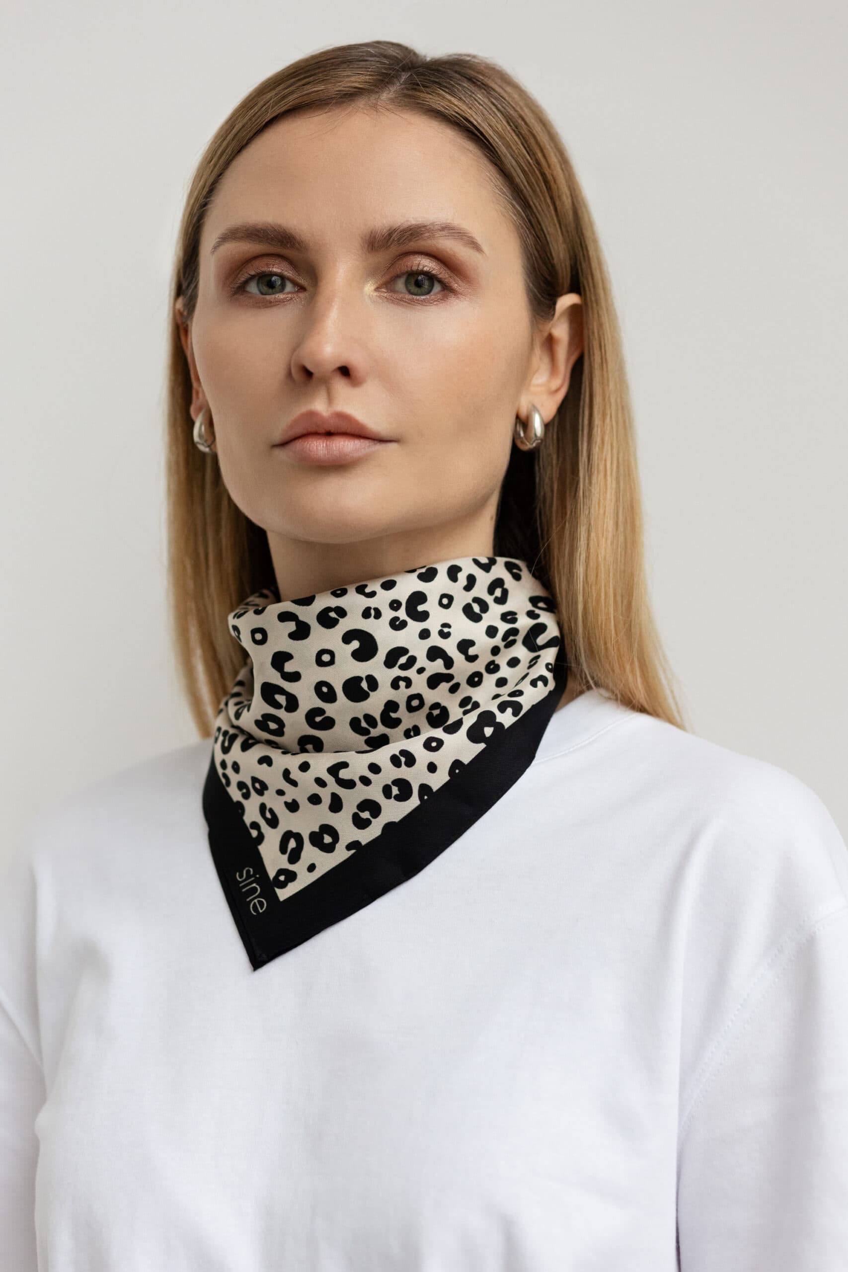 Jedwabna apaszka 53 cm | MOTYW ZWIERZĘCY